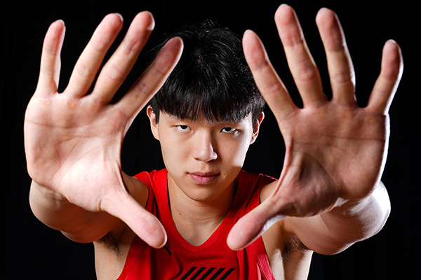 西媒盛赞杨瀚森:中国新星闪耀U19<a href=/zuqiuxm/shijiebei/ target=_blank class=infotextkey>世界杯</a>,大放异彩