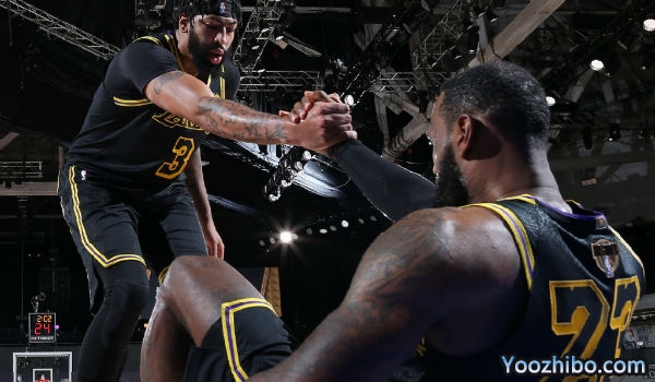 <a href=/lanqiuxm/lakers/ target=_blank class=infotextkey>湖人</a>再胜<a href=/lanqiuxm/heat/ target=_blank class=infotextkey>热火</a>大比分2-0领先
